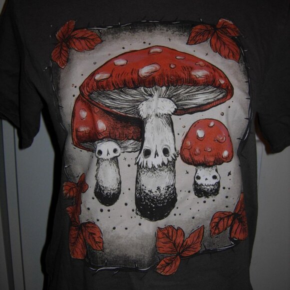 Small Stephanie Bayles Gray Creepy Mushrooms T-Shirt - Picture 2 of 2